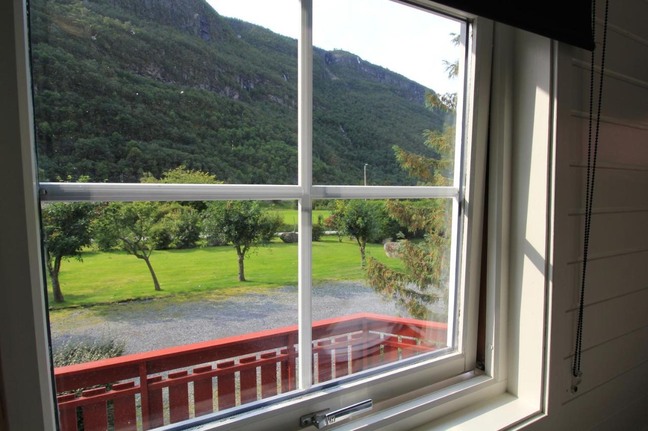 Apartamento Skahjem Gard Aurland Exterior foto