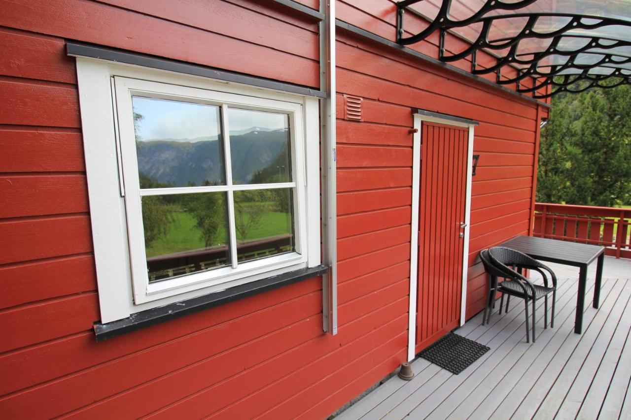 Apartamento Skahjem Gard Aurland Exterior foto