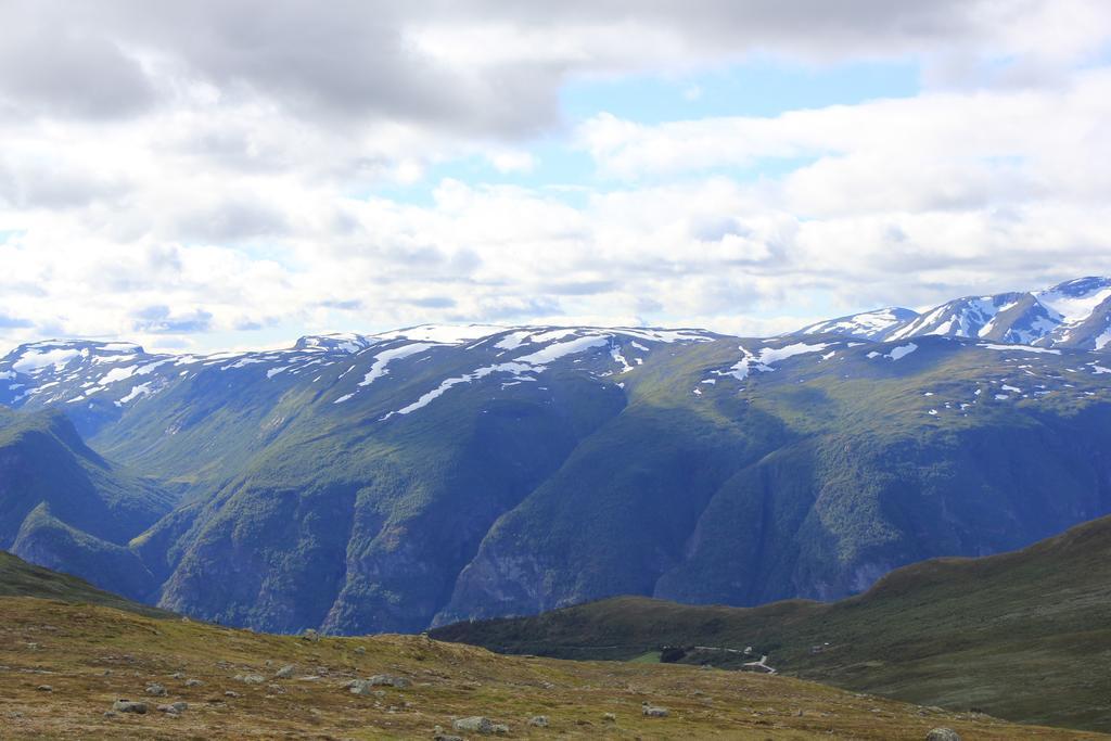 Apartamento Skahjem Gard Aurland Exterior foto