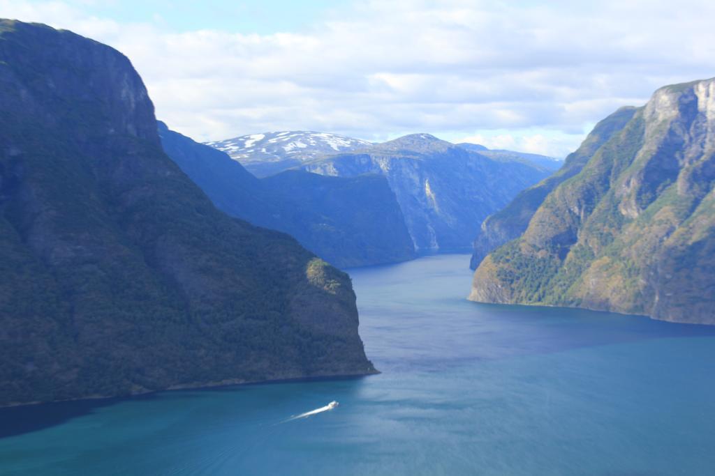 Apartamento Skahjem Gard Aurland Exterior foto