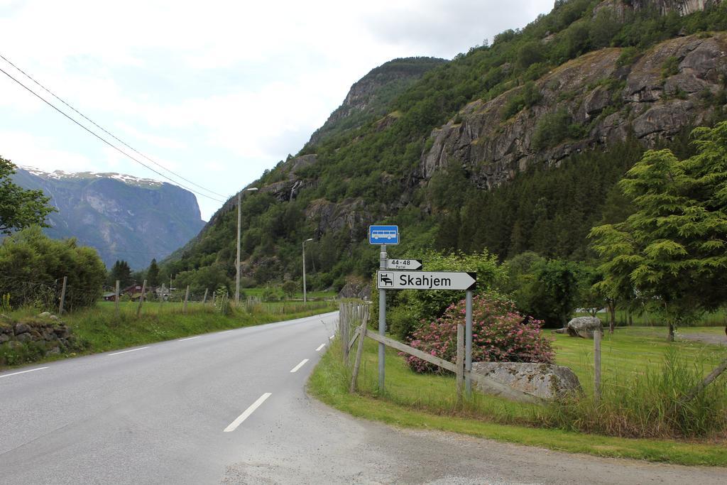 Apartamento Skahjem Gard Aurland Exterior foto